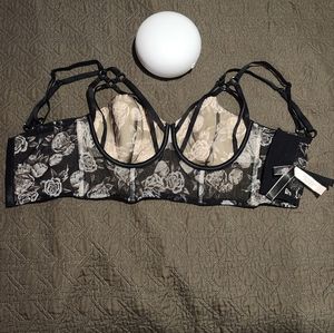 New Victoria secrete 34D bra beige black
